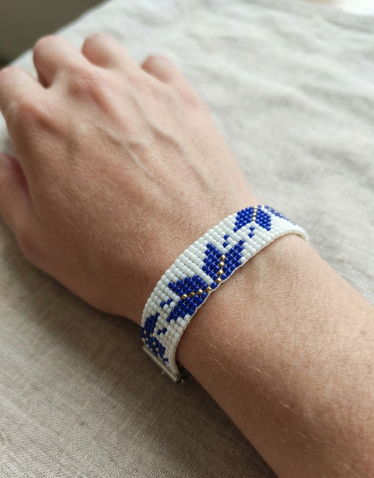 Handmade Blue Leaf Artisan Loom-Beaded Bracelet | Adjustable Silver Clasp