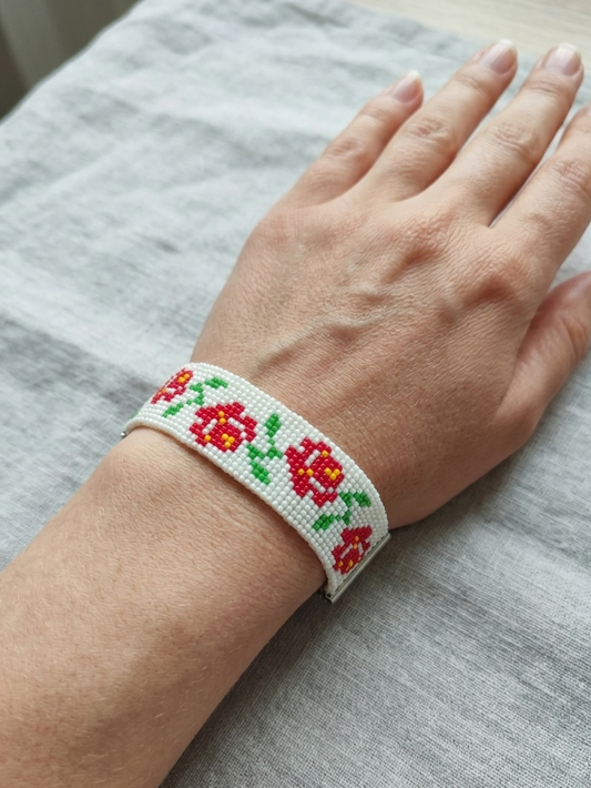 Handcrafted Rose Vine Beaded Wristband – Red, Green & White