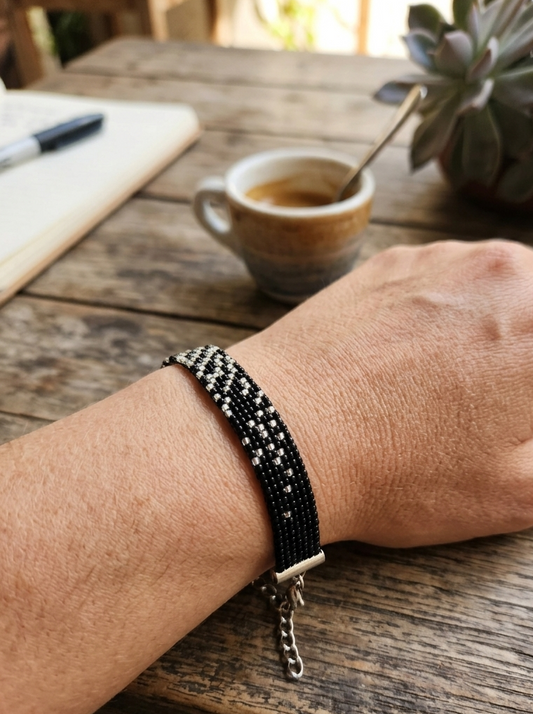 Handmade Beaded Geometric Bracelet – Adjustable Black & Clear Transparent Seed Bead Minimalist Wristband, Woven Abstract Matrix Pattern Casual Accessory Gift for Men, Women, Teens