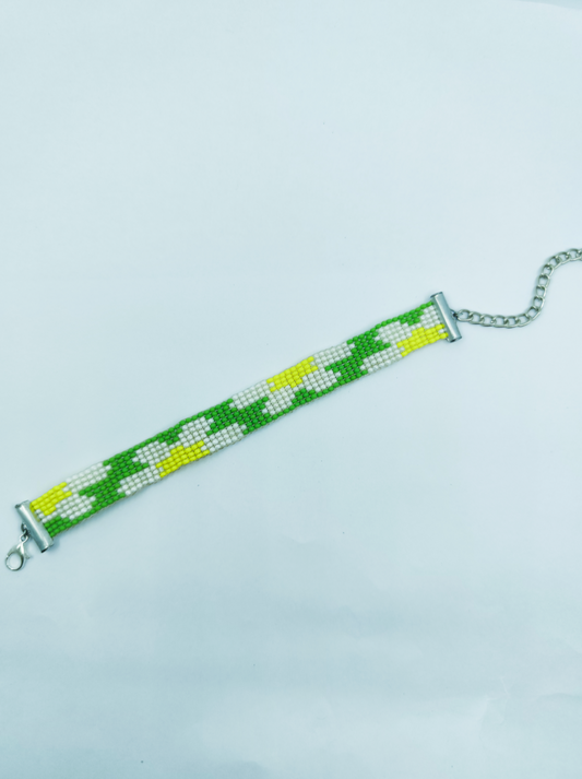 Handmade Daisy Flower Beaded Bracelet | Green and Yellow Floral Loomed Jewelry | Unisex Botanical Seed Bead Wristband