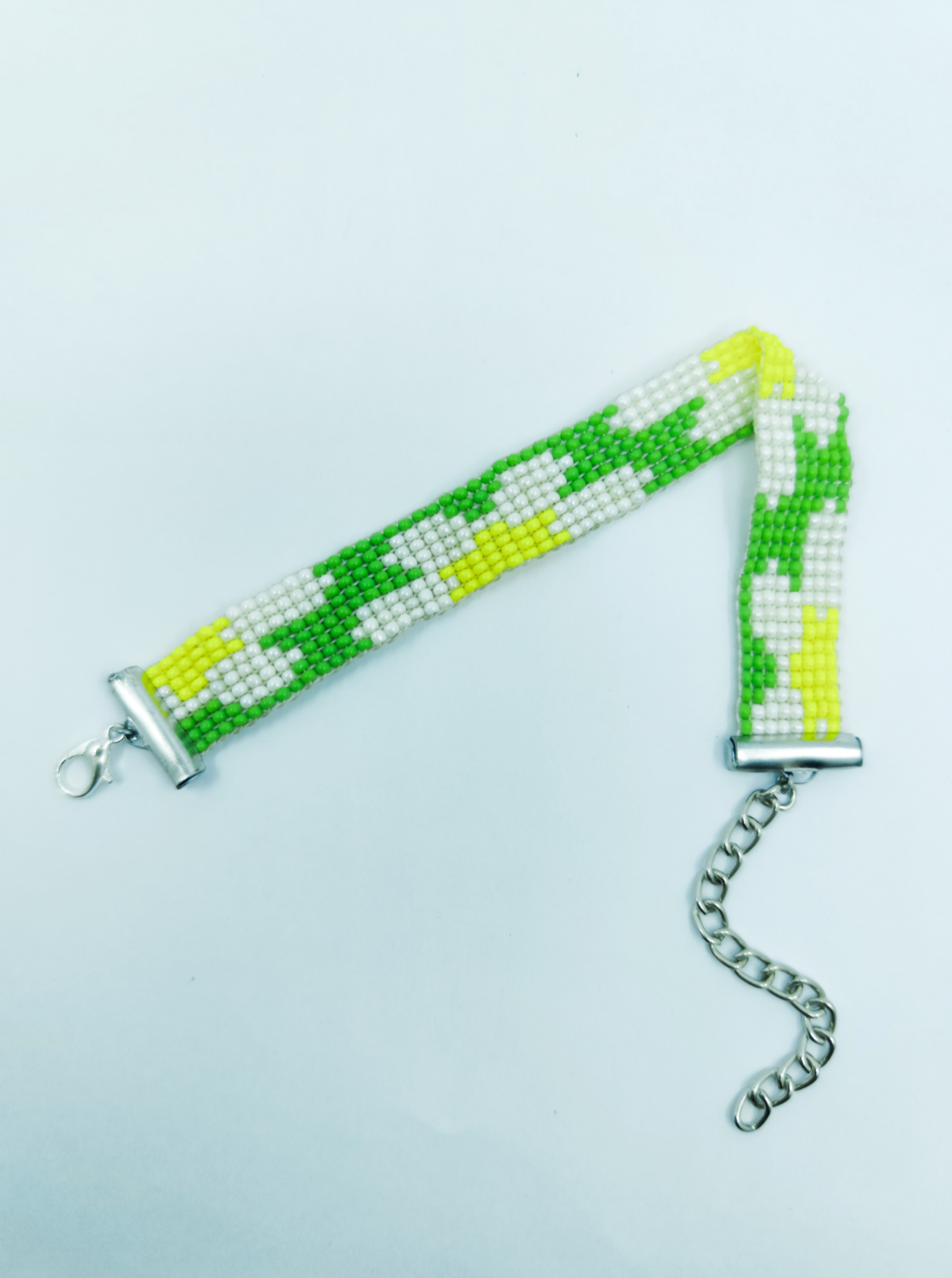 Handmade Daisy Flower Beaded Bracelet | Green and Yellow Floral Loomed Jewelry | Unisex Botanical Seed Bead Wristband